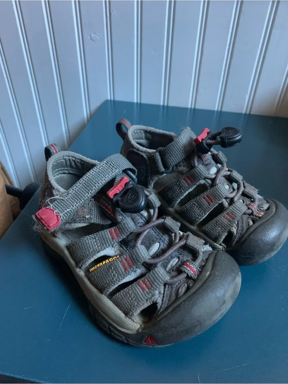 Keen Kids Grey and Red Closed-Toe Sandals